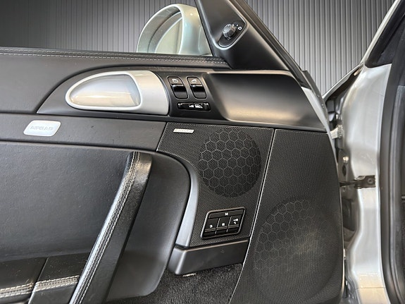 Porsche 911 Carrera S 17 of 18