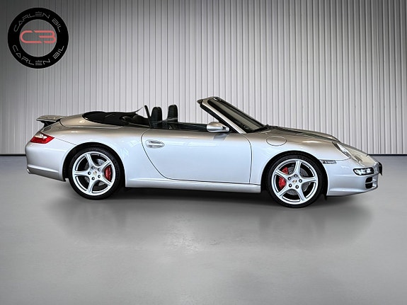 Porsche 911 Carrera S 9 of 18