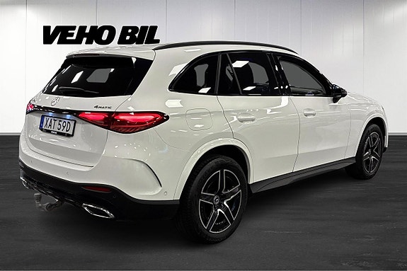 Mercedes-Benz GLC300 e 3 of 5