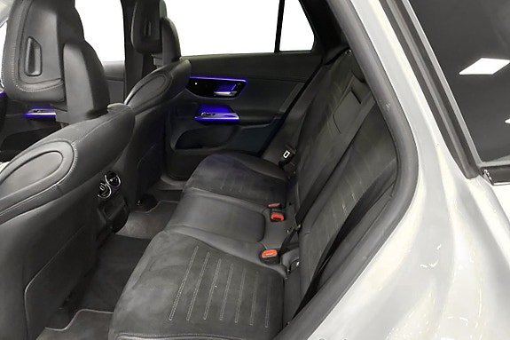 Mercedes-Benz GLC300 e 9 of 26