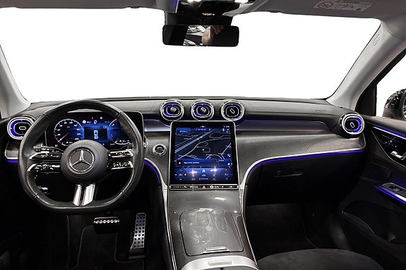 Mercedes-Benz GLC300 e 8 of 26