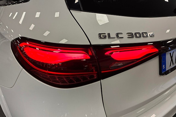 Mercedes-Benz GLC300 e 26 of 26