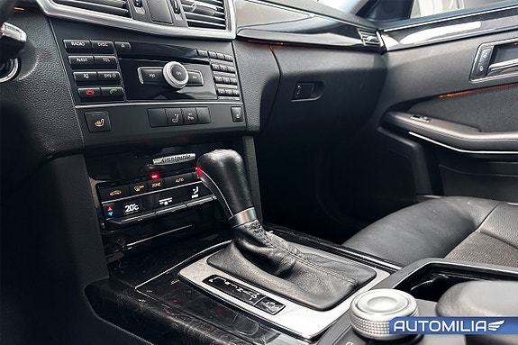 Mercedes-Benz E220 14 of 18