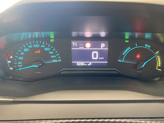 Peugeot 208 11 of 14