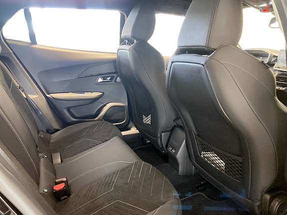 Peugeot 2008 7 of 14
