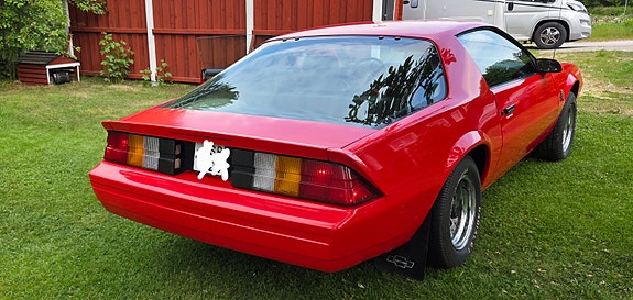 Chevrolet Camaro 6 of 8