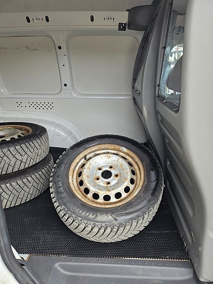 Volkswagen Caddy 5 of 5