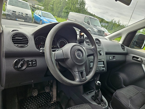 Volkswagen Caddy 4 of 5