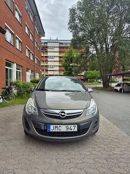 Opel Corsa 2 of 5
