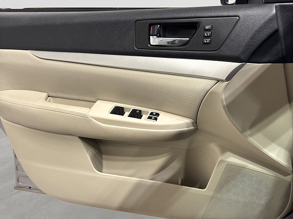 Subaru Outback 18 of 23