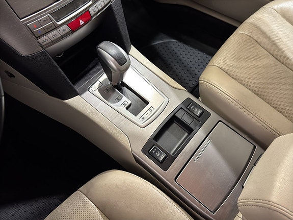 Subaru Outback 15 of 23