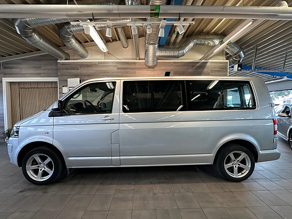 Volkswagen Caravelle 2 of 5