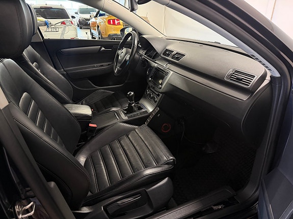 Volkswagen Passat 5 of 5