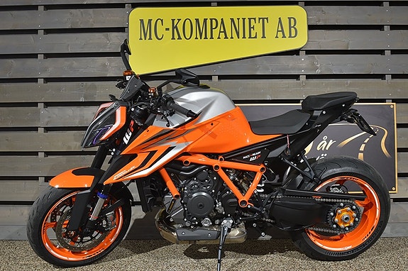 KTM 1290 Super Duke R Evo 5 of 5