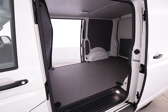 Volkswagen Transporter 11 of 19