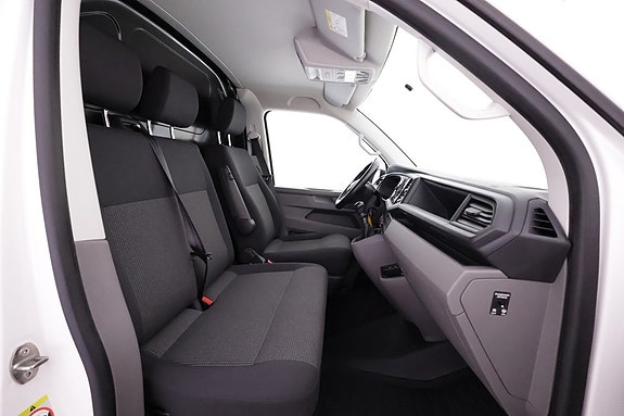 Volkswagen Transporter 12 of 19