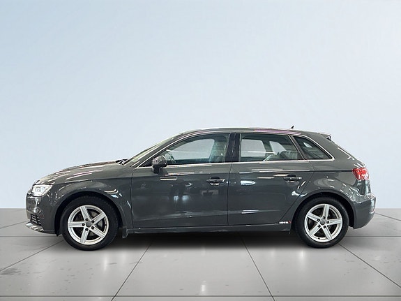 Audi A3 4 of 19