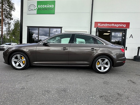 Audi A4 5 of 5
