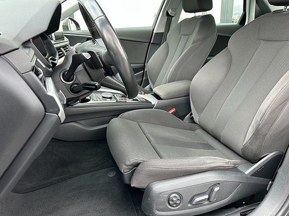 Audi A4 14 of 27