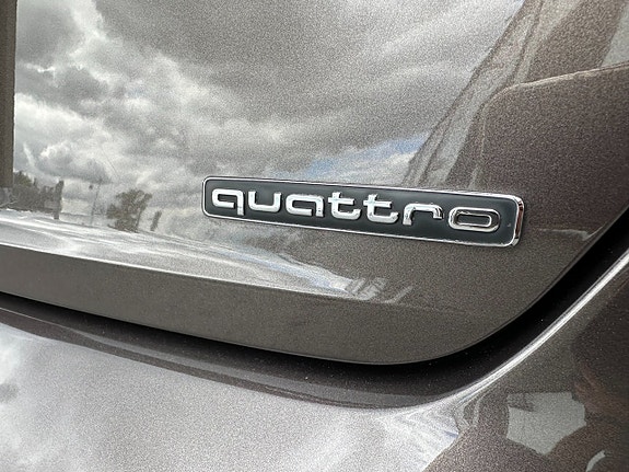 Audi A4 23 of 27