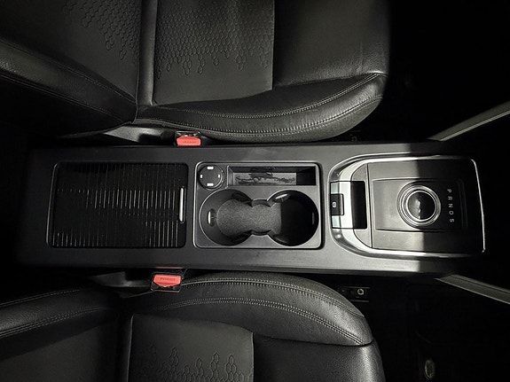 Land Rover Discovery Sport 17 of 23