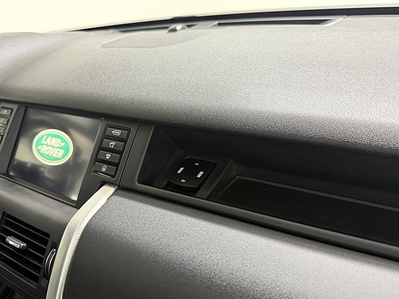 Land Rover Discovery Sport 16 of 23