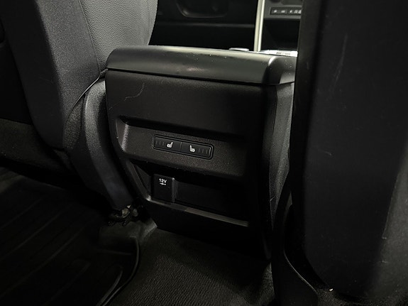 Land Rover Discovery Sport 18 of 23