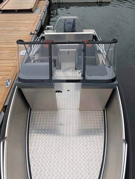 Buster X Premium 2025 Yamaha F70 5 of 7