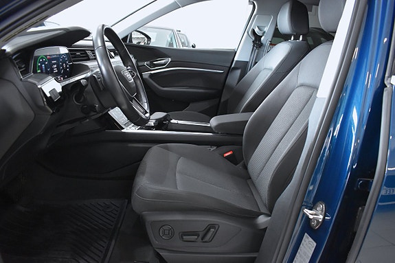 Audi e-tron 9 of 23