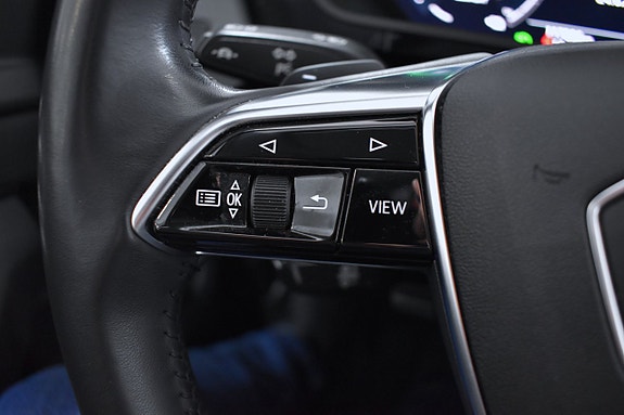 Audi e-tron 19 of 23