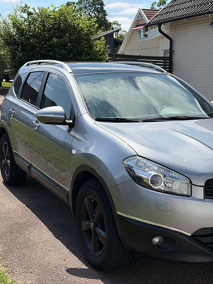 Nissan Qashqai+2 3 of 4