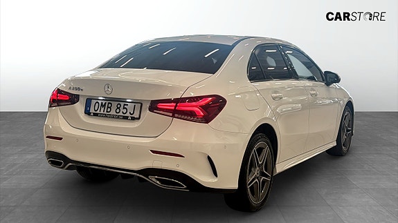 Mercedes-Benz A250 e 2 of 5