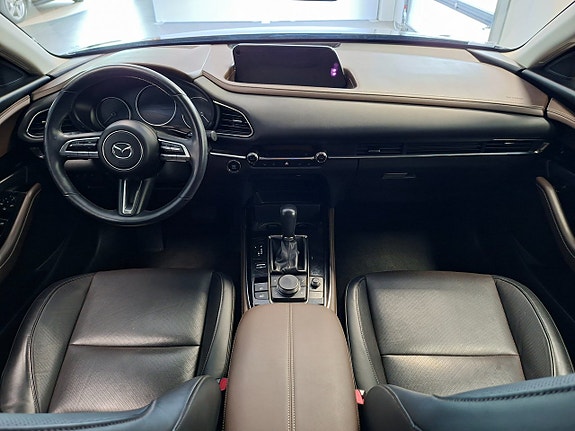 Mazda CX-30 7 of 8