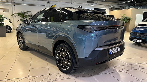 Peugeot 3008 2 of 5