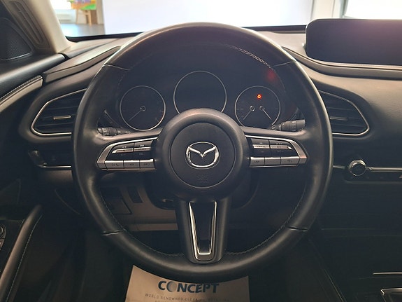 Mazda CX-30 8 of 9