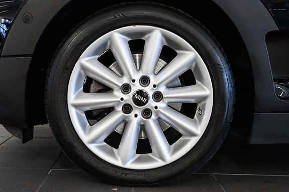 MINI Cooper 11 of 15