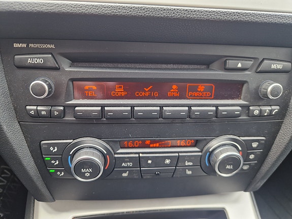 BMW 318d 5 of 5