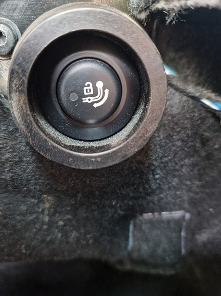 BMW 318d 8 of 8