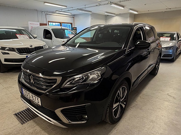 Peugeot 5008 3 of 5