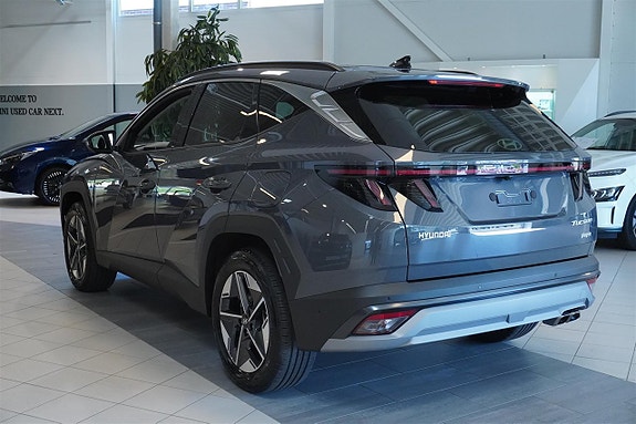 Hyundai Tucson 3 of 5