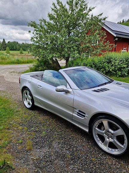 Mercedes-Benz SL500 5 of 5