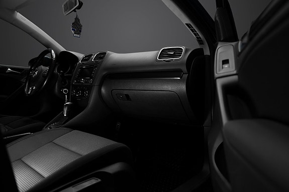 Volkswagen Golf VI 15 of 17