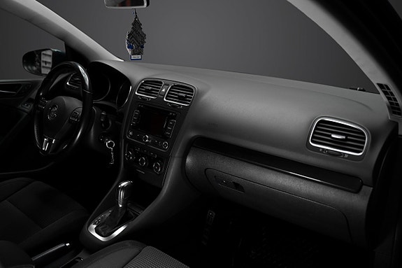 Volkswagen Golf VI 16 of 17