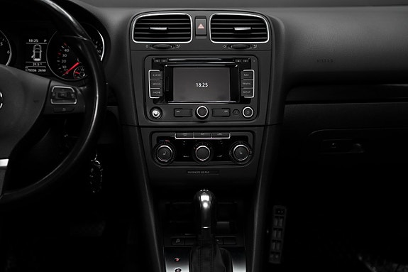 Volkswagen Golf VI 12 of 17