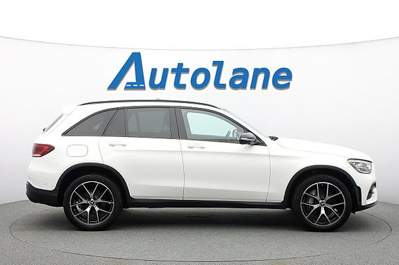 Mercedes-Benz GLC300 de 3 of 5