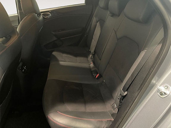 Kia ProCeed 12 of 18