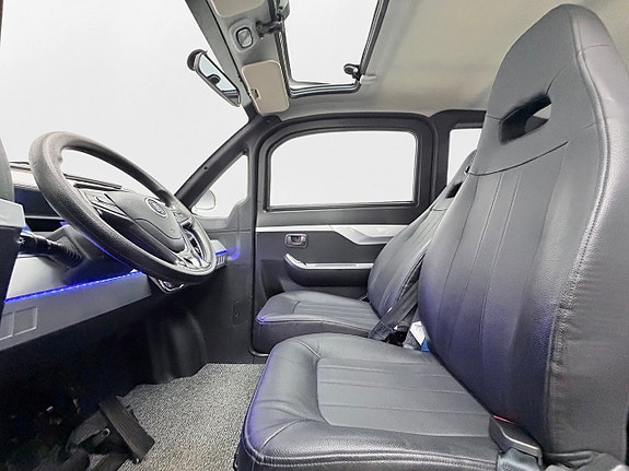 Titan Zero R4S 4-sits Läder Taklucka Värmare Cockpit USB Klass 2 10 of 23