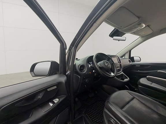 Mercedes-Benz Vito 108 14 of 30