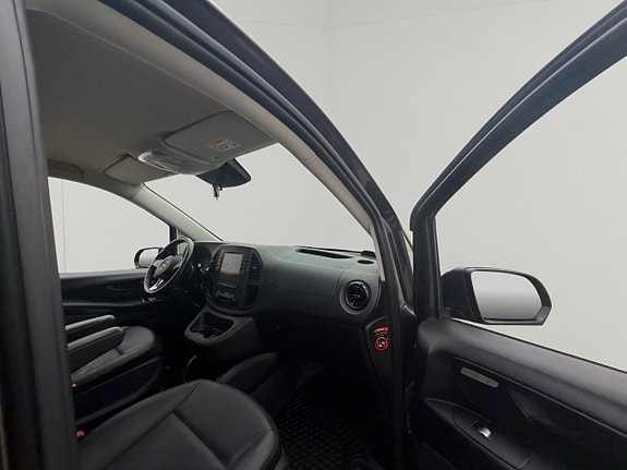 Mercedes-Benz Vito 108 30 of 30