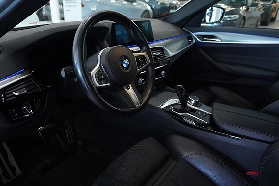 BMW 520d 2 of 5